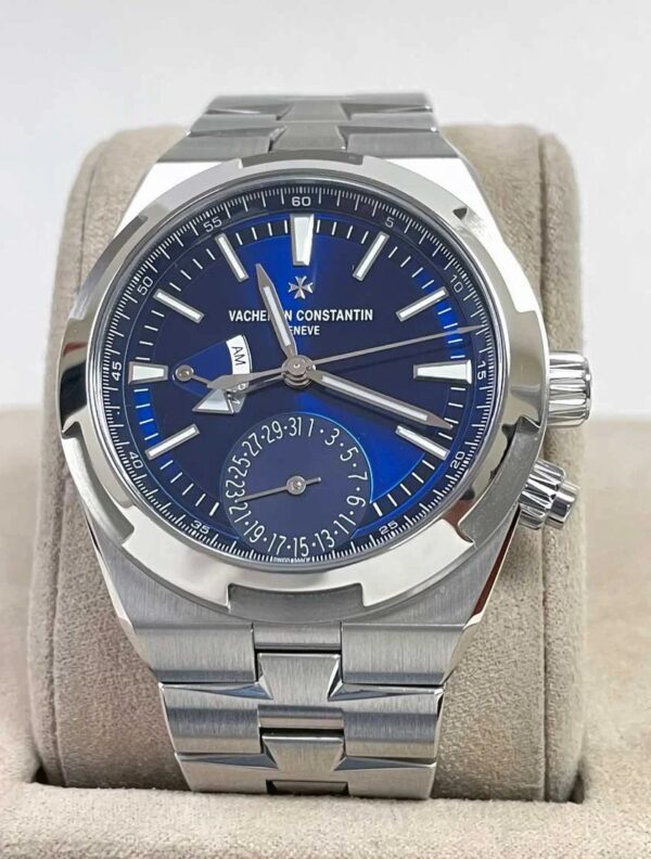 2023 Vacheron Constantin 7900v/110a-b334 Mint