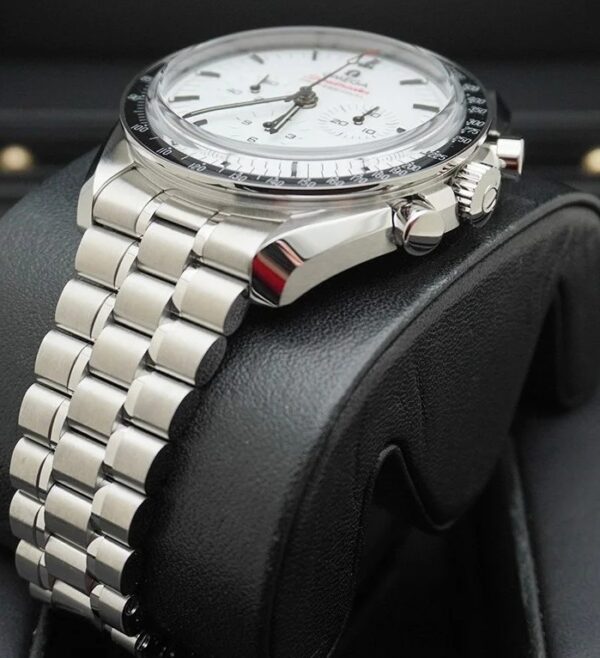Omega Speedmaster Moonwatch - Image 2