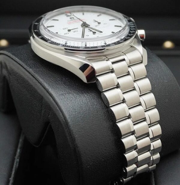 Omega Speedmaster Moonwatch - Image 3