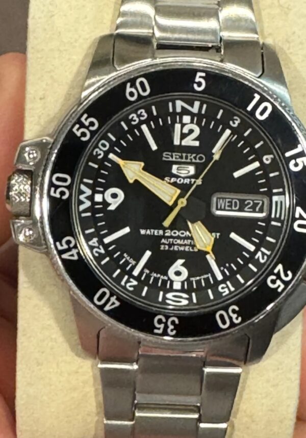 Seiko SKZ211-J1 - Image 5